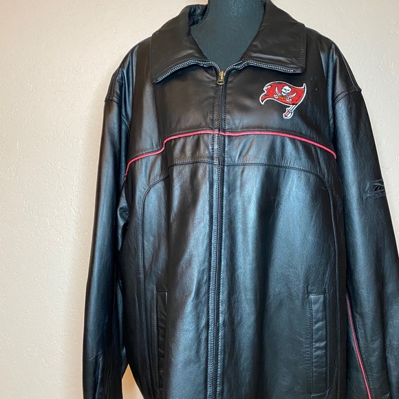 NFL Tampa bay buccaneers leather jacket - Picture 1 of 10
